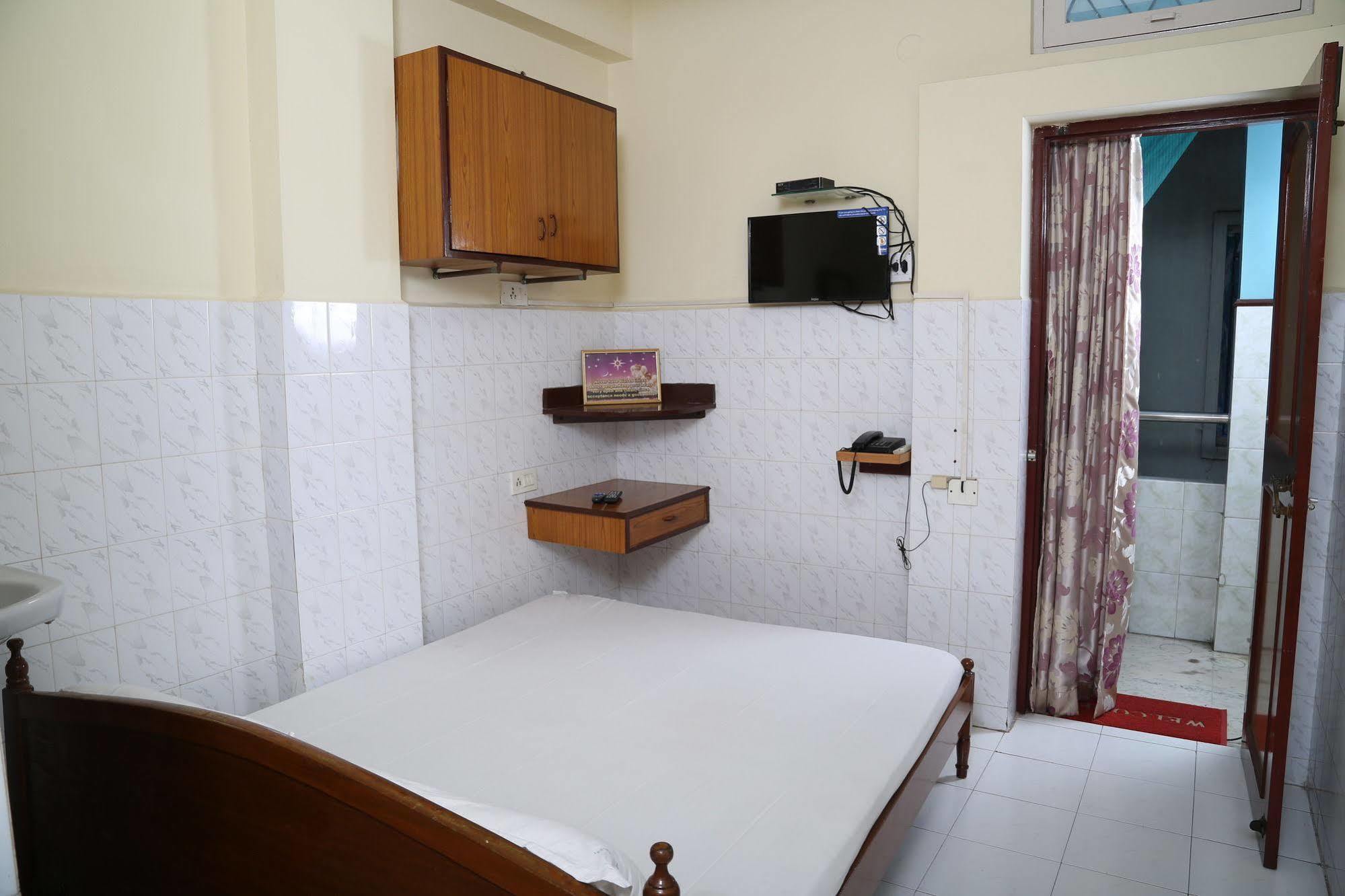 Thangam Balaji Guest House เชนไน ภายนอก รูปภาพ