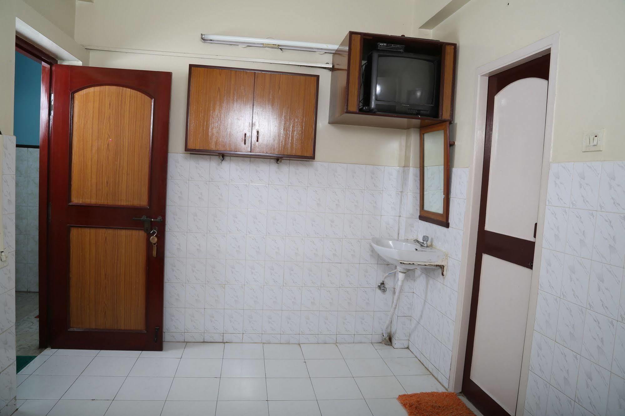 Thangam Balaji Guest House เชนไน ภายนอก รูปภาพ